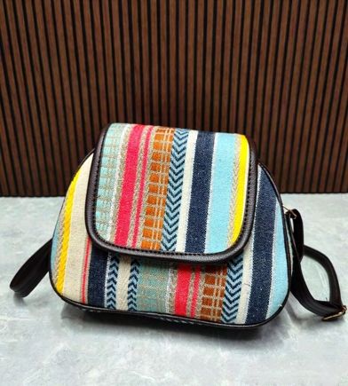 Stylish Carry-all Sling Bag for Everyday Use 090